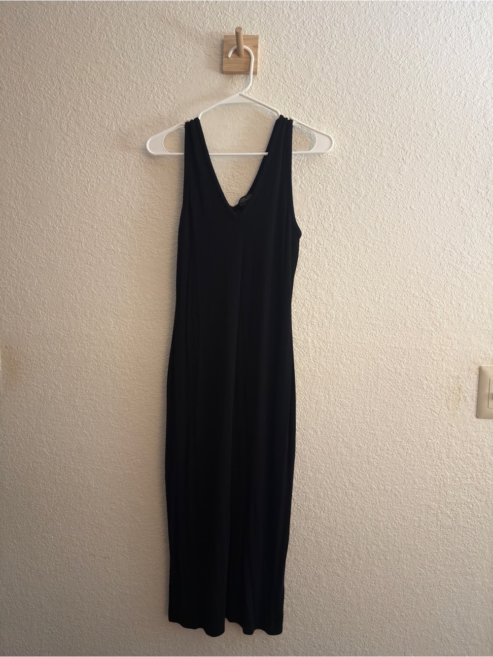 Rachel Zoe Black V-Neck Sleeveless Maxi Dress